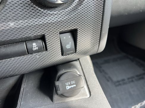 Used 2012 Dodge Challenger R/T Plus image 22