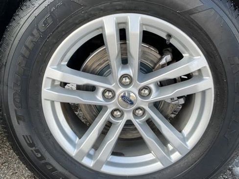 Used 2020 Ford Explorer XLT w/ Equipment Group 202A image 26