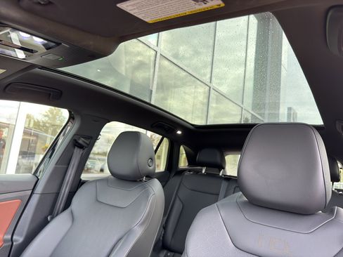 Used 2022 Volkswagen ID.4 Pro S image 12