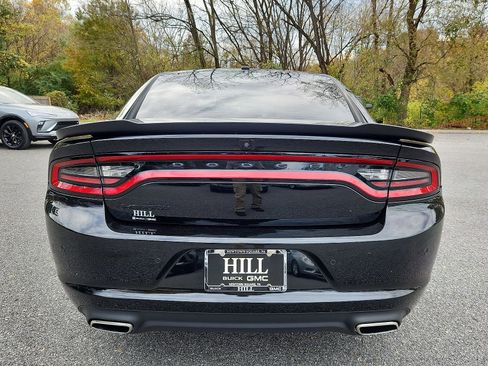 Used 2022 Dodge Charger SXT w/ Blacktop Package image 23