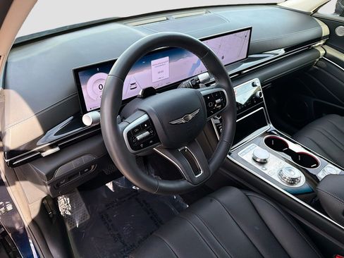 Used 2025 Genesis GV80 2.5T image 26