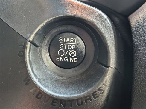 Used 2020 Jeep Renegade Sport w/ Sport Appearance Group image 20