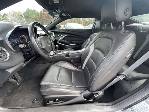 Used 2022 Chevrolet Camaro LT image 10