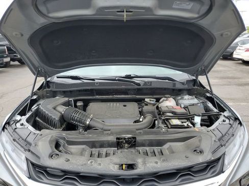 Certified 2025 Chevrolet Blazer LT FWD image 28