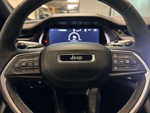 New 2026 Jeep Grand Cherokee Laredo image 23