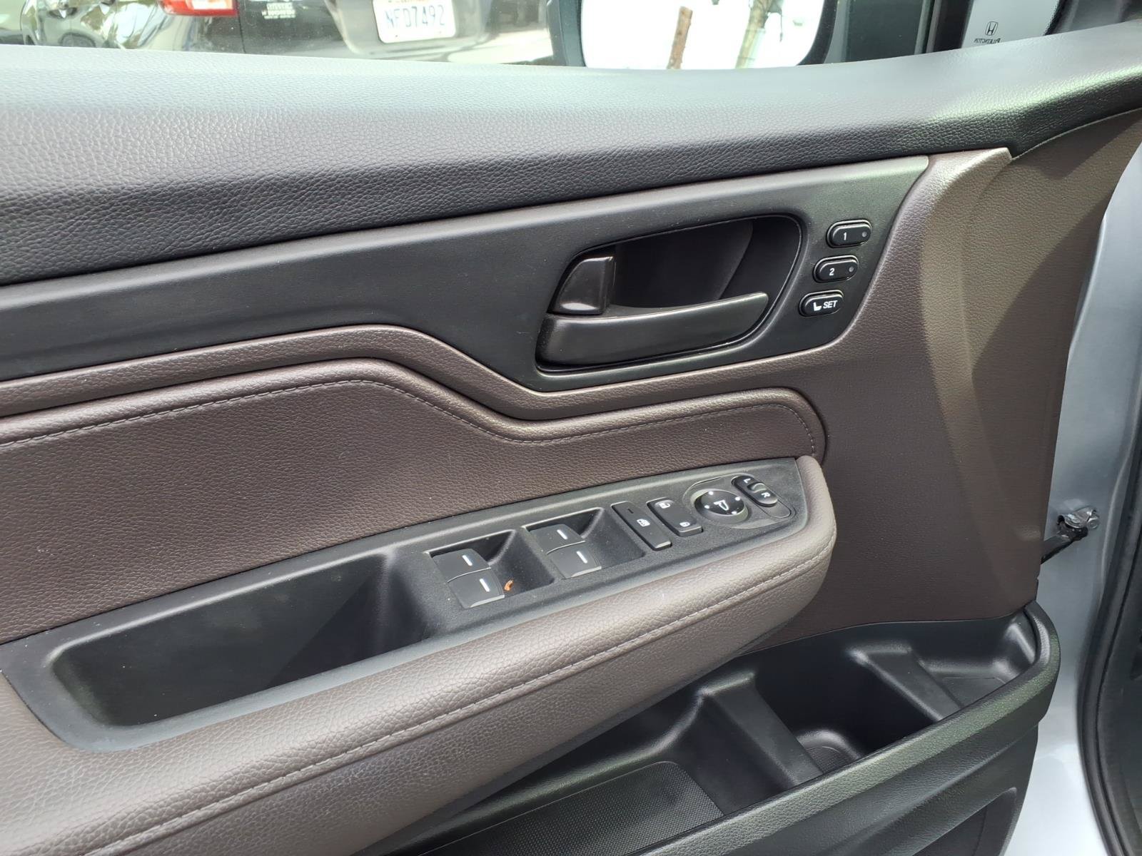 Certified 2024 Honda Odyssey EX-L image 17
