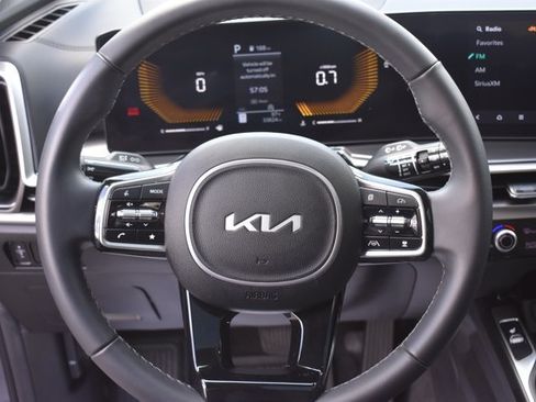 Used 2025 Kia Sorento S w/ Panoramic Sunroof Package FWD image 20