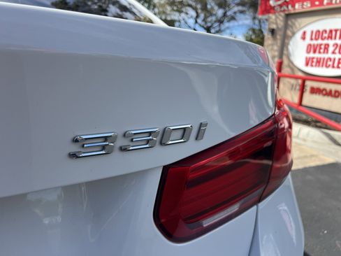 Used 2018 BMW 330i Sedan image 8