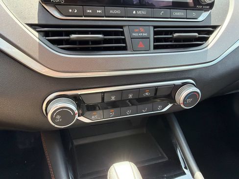 Used 2025 Nissan Altima 2.5 SR FWD image 30