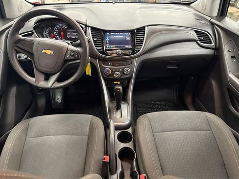 Used 2018 Chevrolet Trax LS image 20