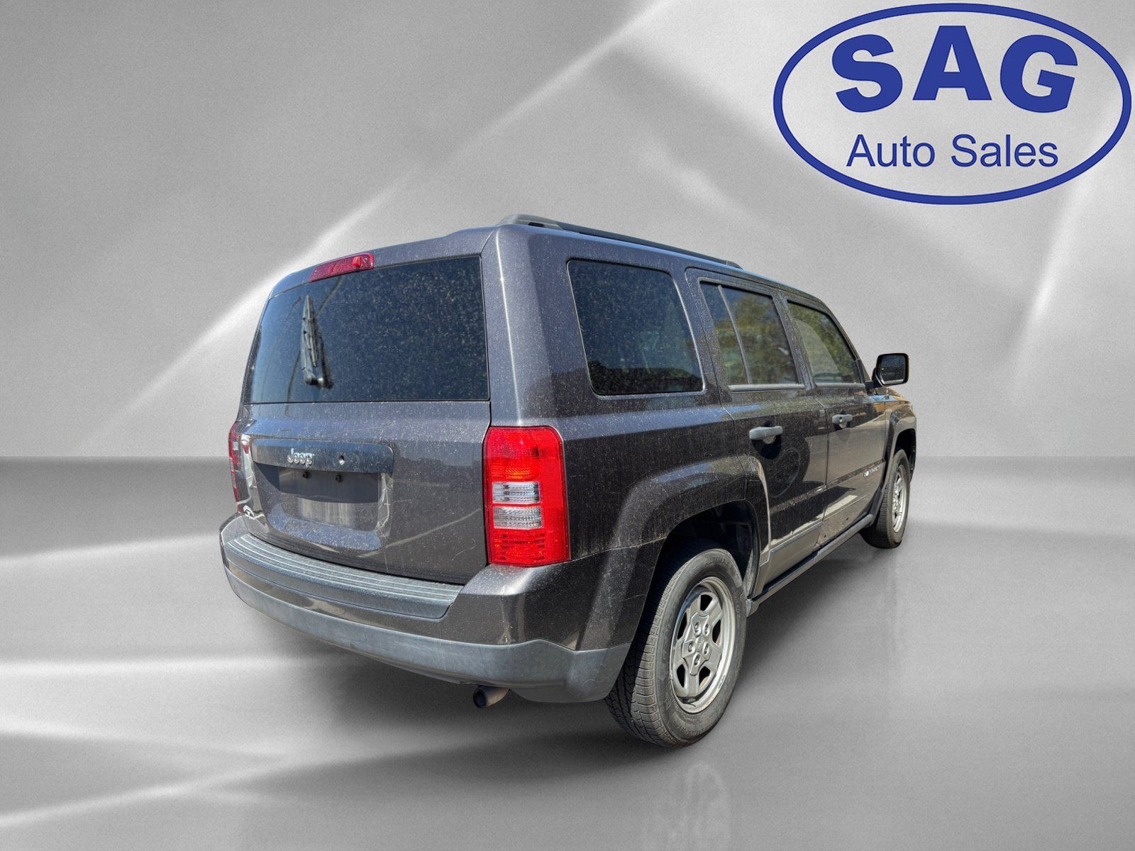 Used 2015 Jeep Patriot Sport FWD image 3