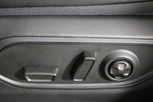 Used 2023 Jeep Grand Cherokee Limited RWD image 22