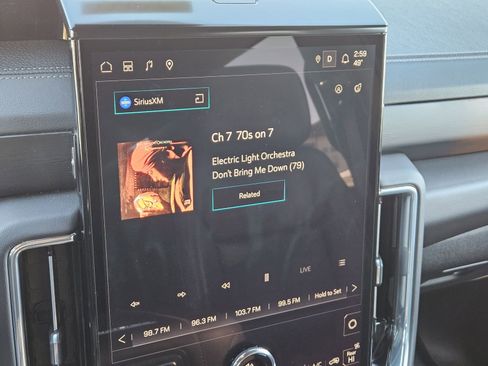 Used 2025 GMC Yukon XL Denali image 19