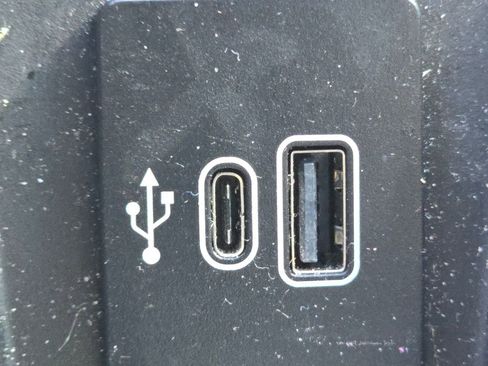 Used 2024 Lincoln Nautilus Reserve w/ Equipment Group 203A image 32