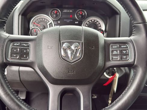 Used 2019 RAM 1500 Big Horn RWD image 9