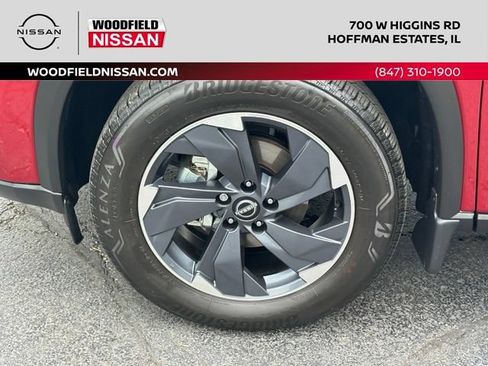 Certified 2025 Nissan Rogue SV w/ SV Premium Package AWD/4WD image 8