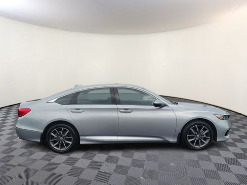 Used 2022 Honda Accord EX-L image 8