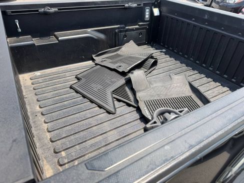 Used 2021 Toyota Tacoma SR AWD/4WD image 14