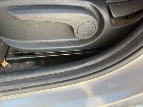 Used 2023 Kia Rio S image 19