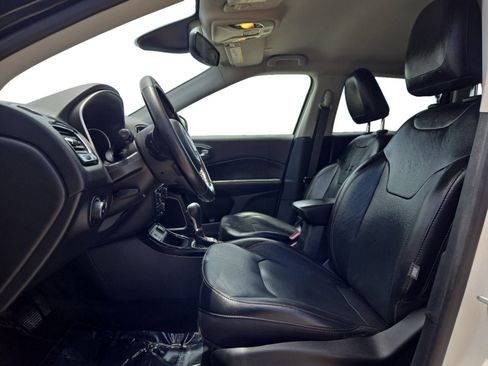 Used 2020 Jeep Compass Limited FWD image 12