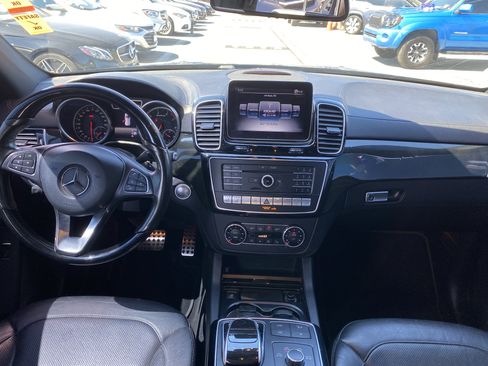 Used 2018 Mercedes-Benz GLE 43 AMG 4MATIC w/ Premium 2 Package image 12