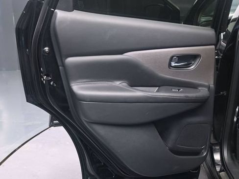 Used 2023 Nissan Murano SL w/ SL Moonroof Package FWD image 16