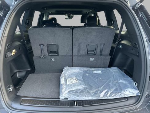 New 2025 Jeep Grand Cherokee L Altitude AWD/4WD image 4