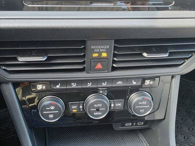Used 2021 Volkswagen Jetta R-Line FWD image 29