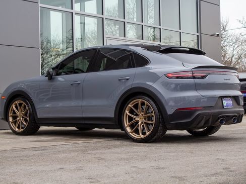 Used 2023 Porsche Cayenne Turbo GT AWD/4WD image 8
