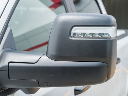New 2026 RAM 1500 Laramie AWD/4WD image 17