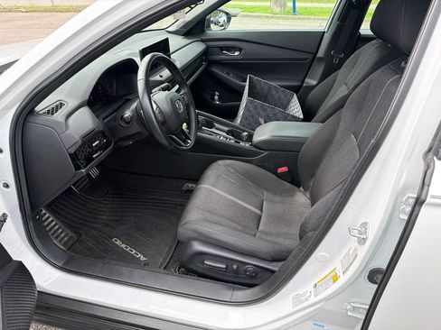 Used 2024 Honda Accord Sport image 14