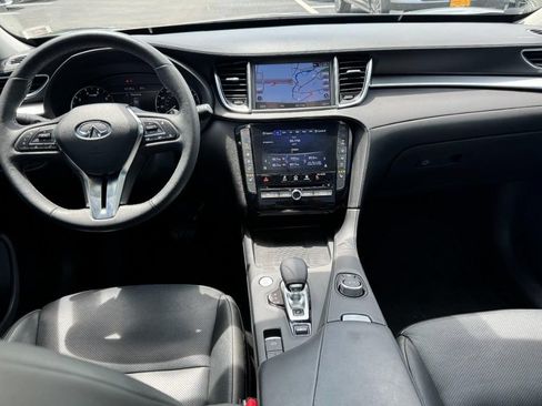 Used 2019 INFINITI QX50 Essential w/ Premium Heat Package AWD/4WD image 12