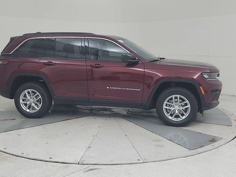 New 2025 Jeep Grand Cherokee Laredo X image 17