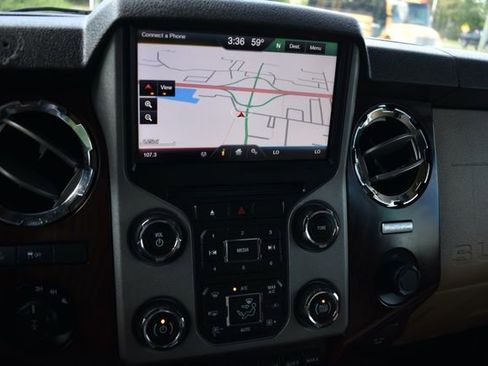 Used 2016 Ford F250 Lariat w/ Lariat Interior Package image 13