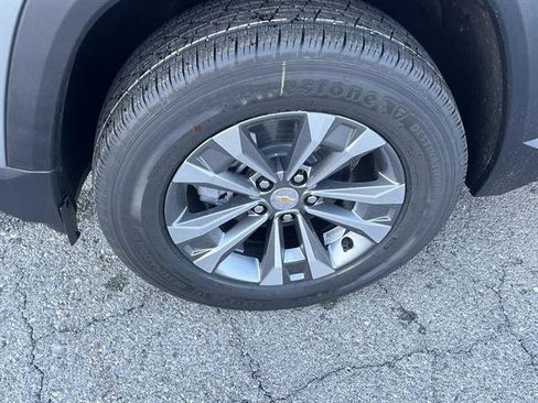 New 2026 Chevrolet Equinox LT w/ Convenience Package II image 10