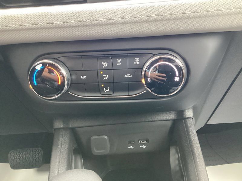 New 2026 Chevrolet TrailBlazer LS w/ LS Convenience Package AWD/4WD image 35