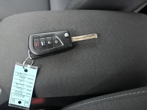 Used 2024 Toyota Corolla LE image 14