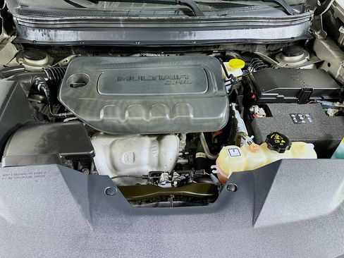 Used 2021 Jeep Cherokee Latitude image 30