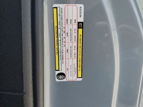 Used 2022 Dodge Challenger R/T w/ Performance Handling Group image 27