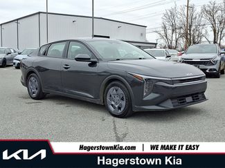 Certified 2025 Kia K4 LX video 1