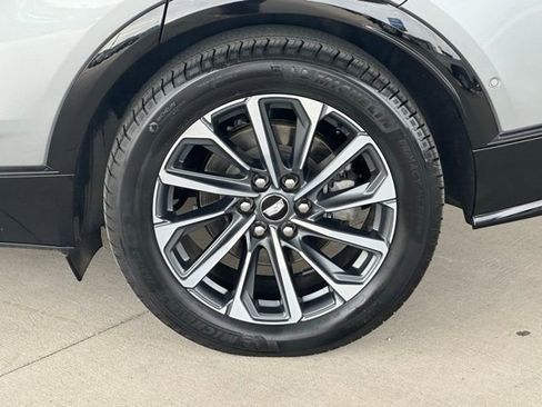 Used 2024 Cadillac Lyriq Sport w/ LPO, Floor Liner Package AWD/4WD image 13