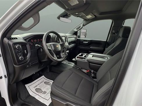 Used 2024 Chevrolet Silverado 2500 W/T image 15