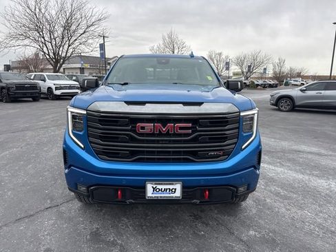 Used 2024 GMC Sierra 1500 AT4 w/ Technology Package image 2