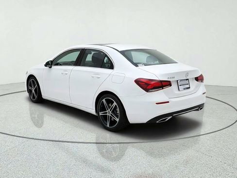 Used 2020 Mercedes-Benz A 220 image 12