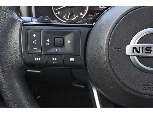 Used 2021 Nissan Rogue S image 18