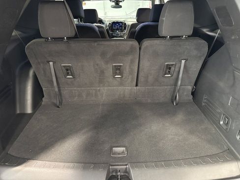 Used 2023 Chevrolet Traverse LT FWD image 44