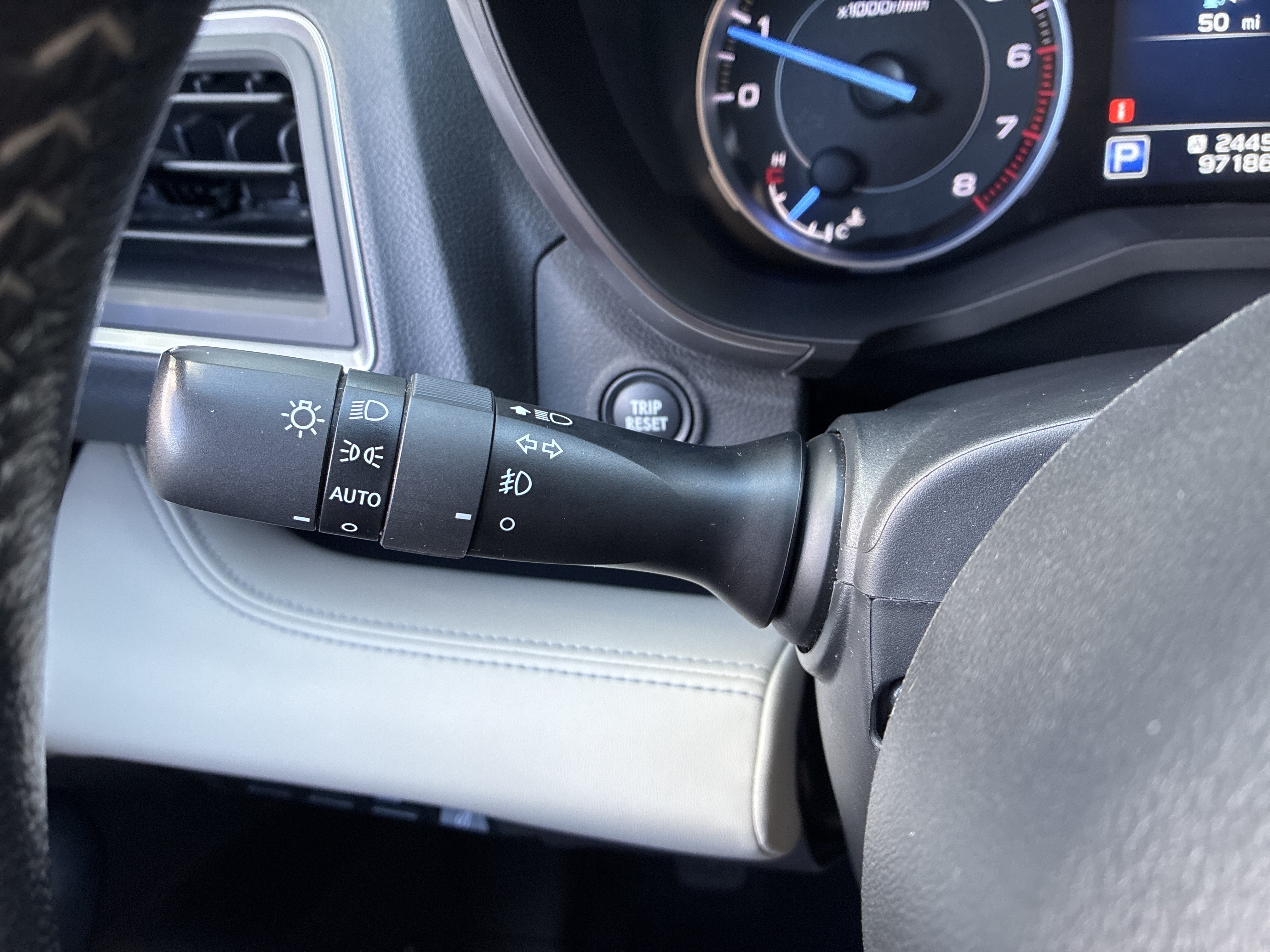 Used 2019 Subaru Ascent Limited AWD/4WD image 24