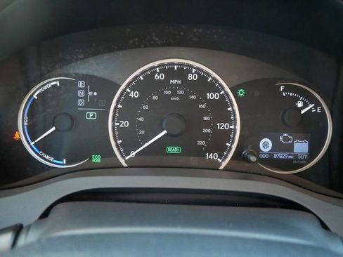 Used 2017 Lexus CT 200h w/ Seat Comfort Package FWD image 19