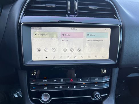 Used 2020 Jaguar F-PACE Premium AWD/4WD image 12