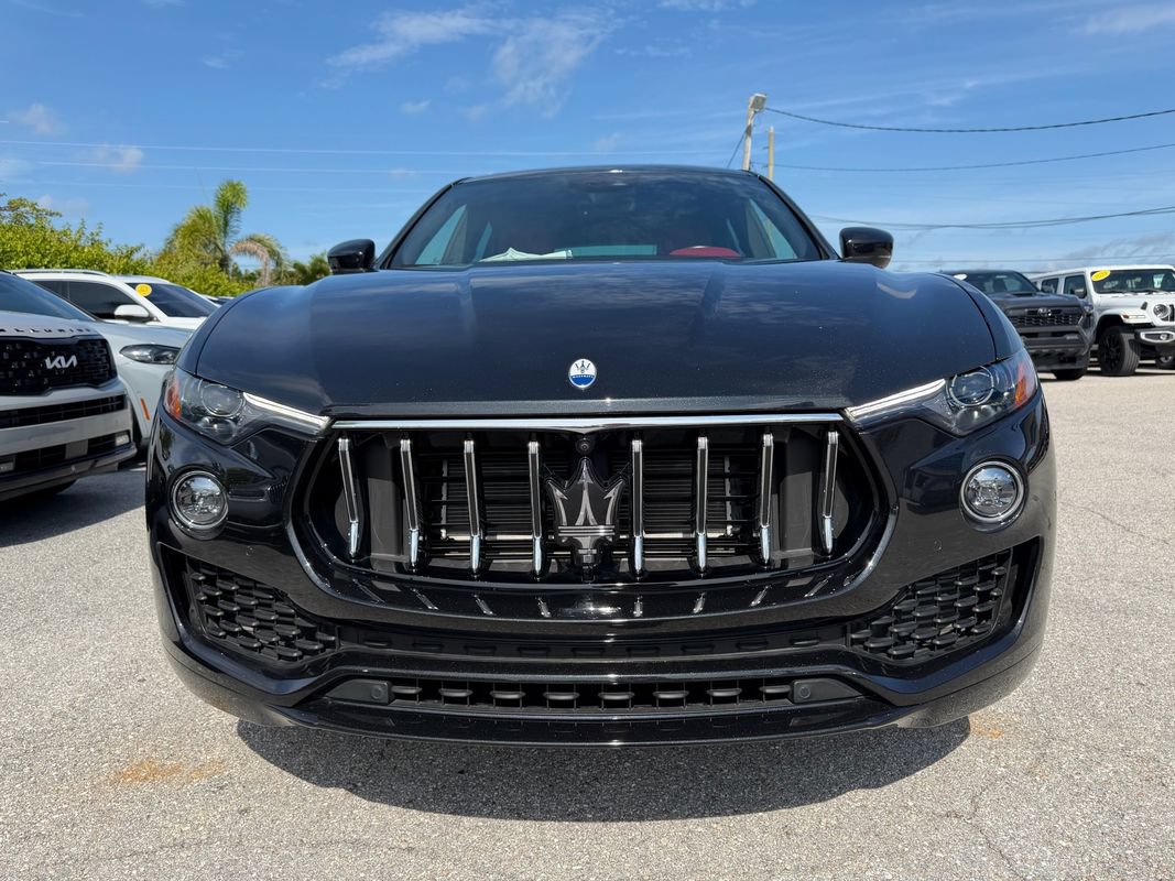 Used 2023 Maserati Levante GT AWD/4WD image 2
